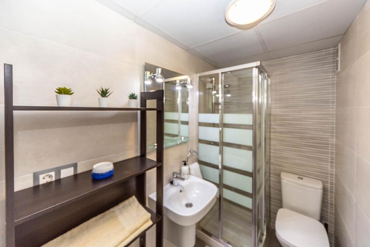דירות פואנגירולה Moderno Y Luminoso Apartamento מראה חיצוני תמונה