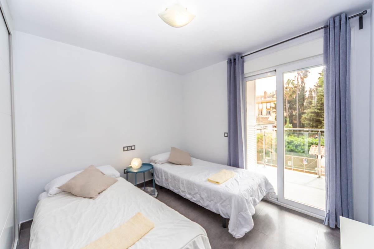 דירות פואנגירולה Moderno Y Luminoso Apartamento מראה חיצוני תמונה